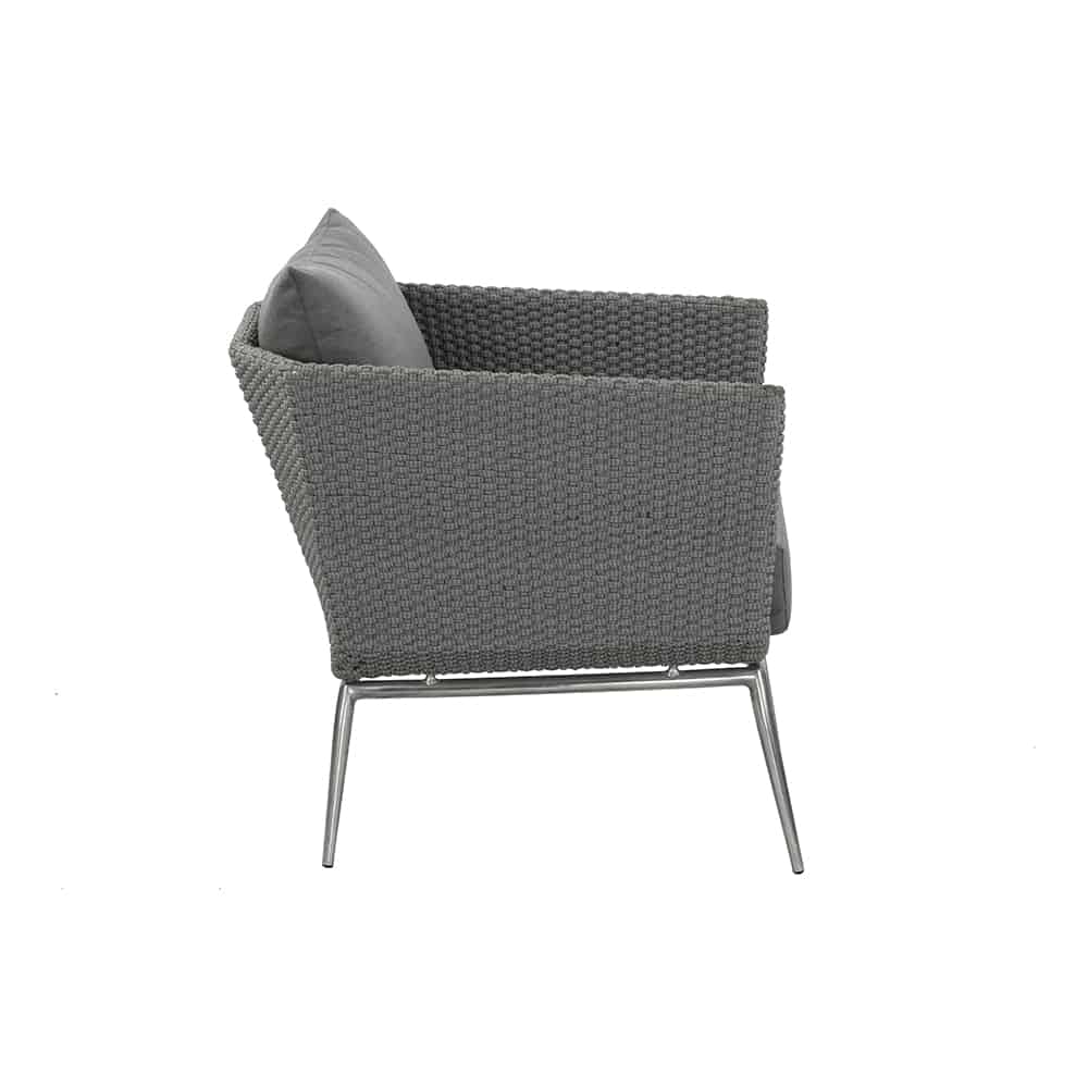Tanuu Lounge Chair With Arms