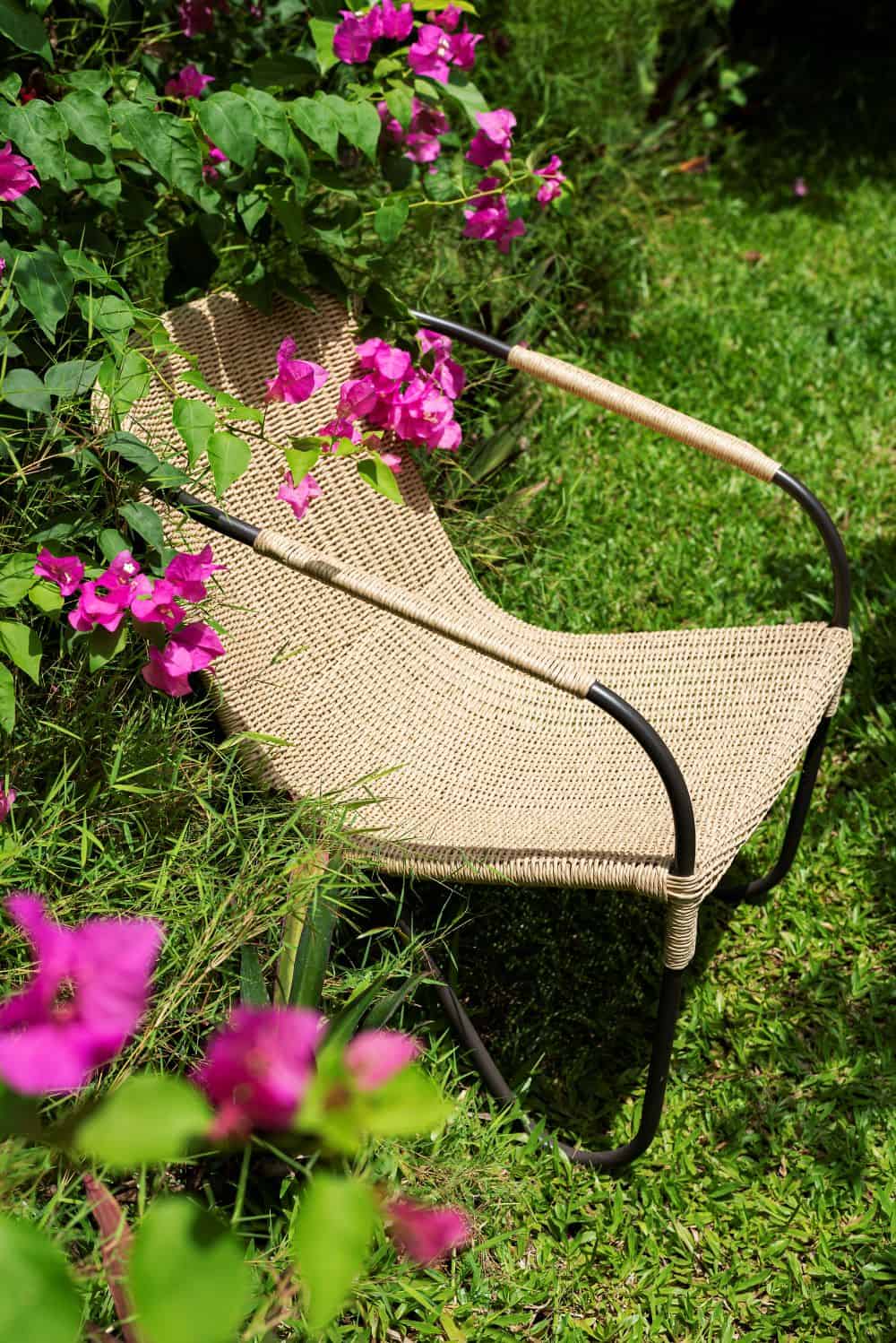 MOMO LOUNGE CHAIR