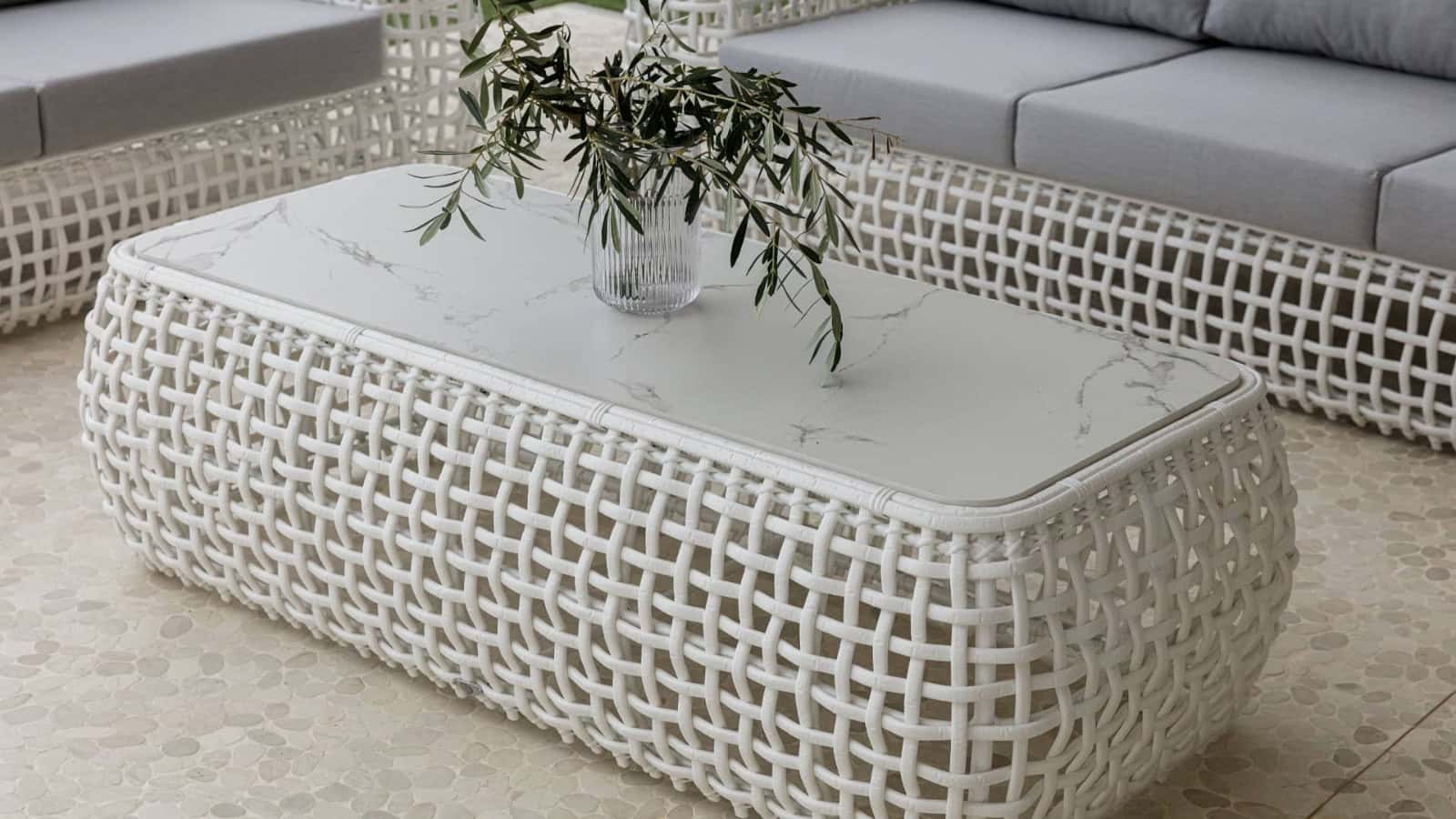 DYNASTY COFFEE TABLE