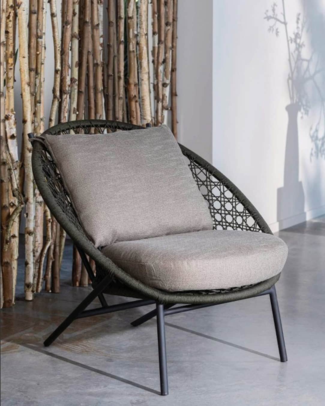 Naomi Lounge Chair