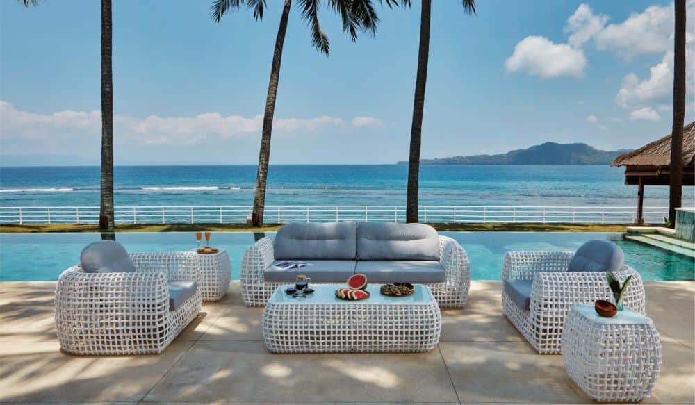 DYNASTY COFFEE TABLE