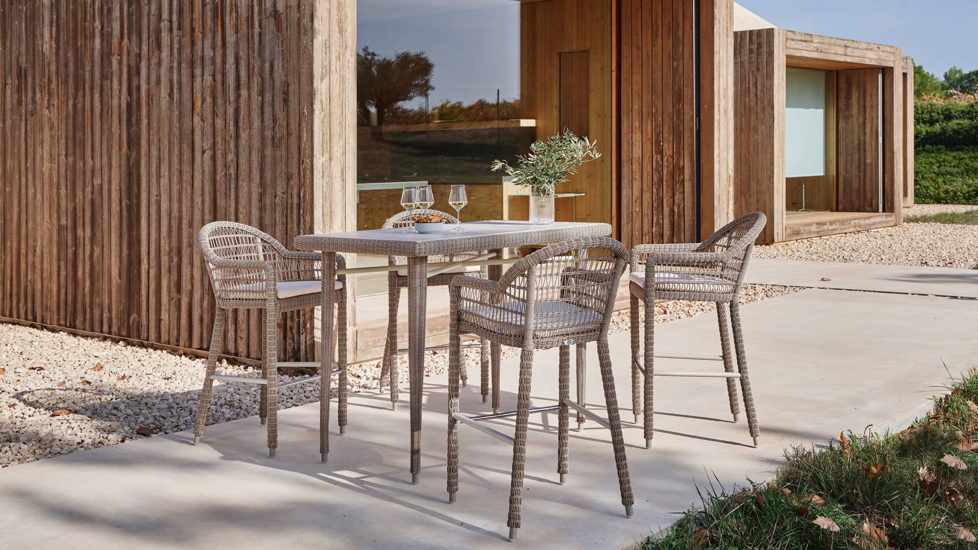 Arena Bar Chair