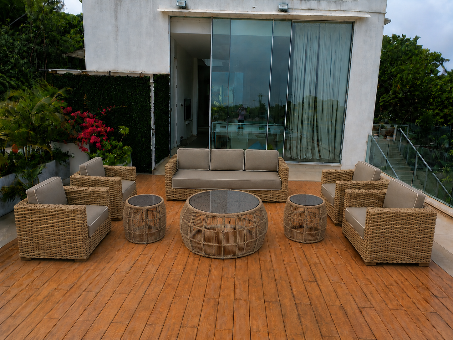Calixto Side Table