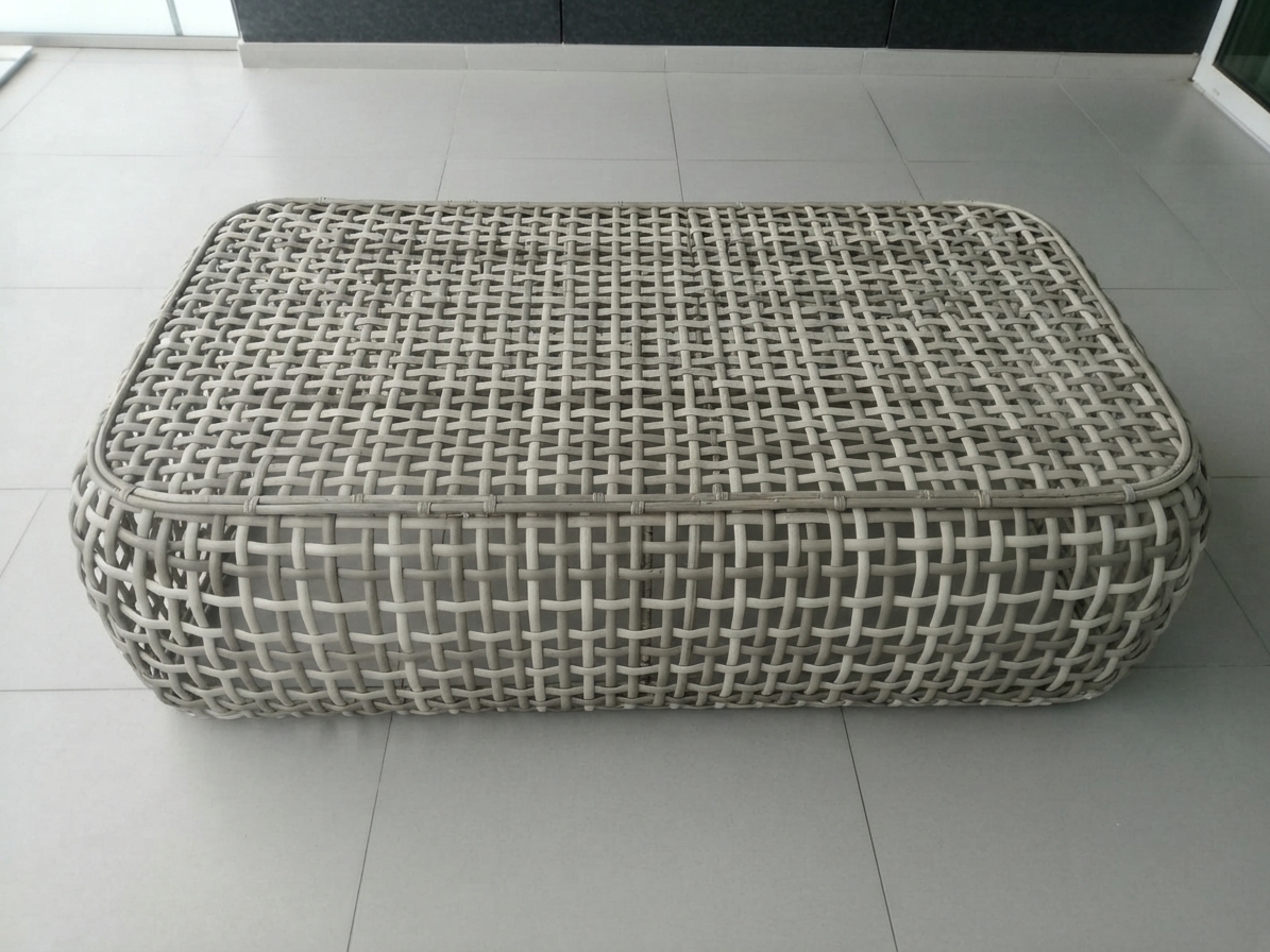 DYNASTY COFFEE TABLE